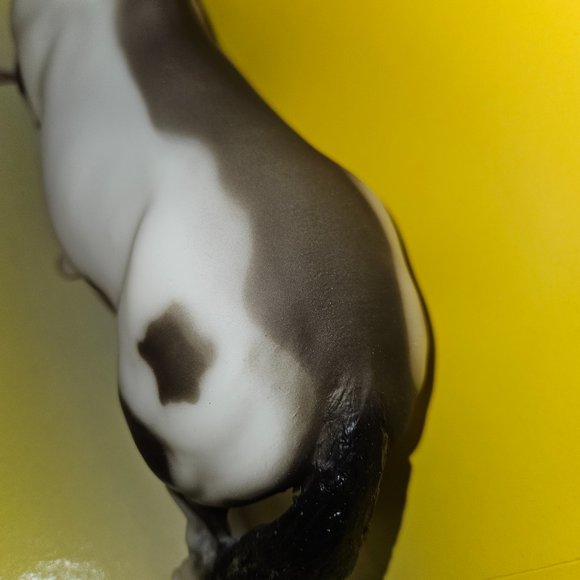 Breyer Domino Happy Canyon Trail Horse - paint, pinto CE - western - Picture 7 of 12